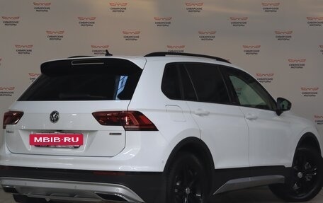 Volkswagen Tiguan II, 2019 год, 2 800 000 рублей, 2 фотография