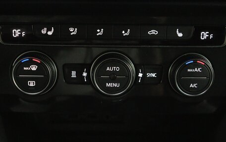 Volkswagen Tiguan II, 2019 год, 2 800 000 рублей, 19 фотография