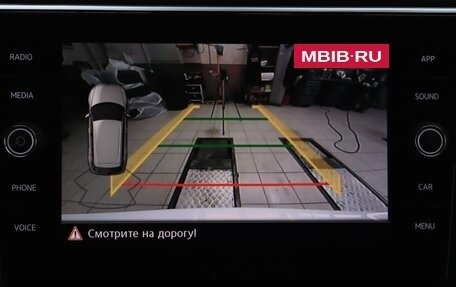 Volkswagen Tiguan II, 2019 год, 2 800 000 рублей, 21 фотография