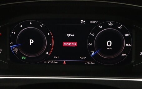 Volkswagen Tiguan II, 2019 год, 2 800 000 рублей, 22 фотография