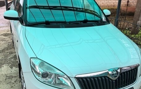 Skoda Fabia II, 2013 год, 850 000 рублей, 2 фотография