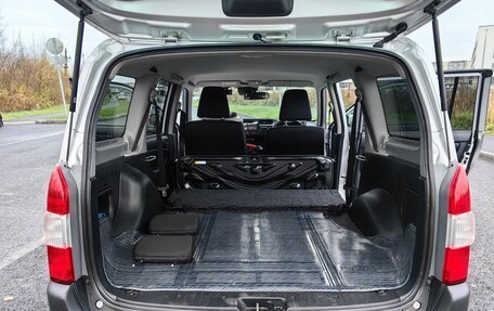 Toyota Succeed I рестайлинг, 2018 год, 1 180 000 рублей, 23 фотография