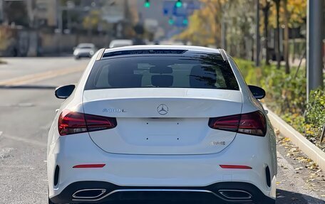 Mercedes-Benz A-Класс, 2022 год, 2 199 000 рублей, 4 фотография