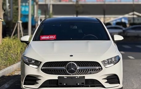 Mercedes-Benz A-Класс, 2022 год, 2 199 000 рублей, 2 фотография