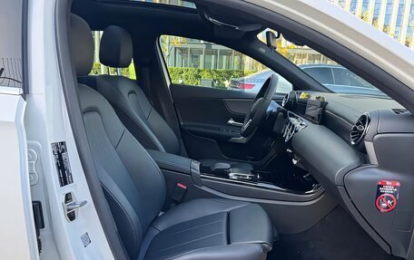 Mercedes-Benz A-Класс, 2022 год, 2 199 000 рублей, 10 фотография