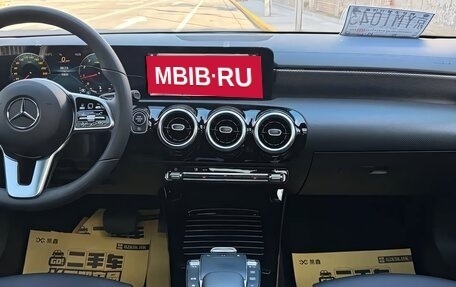 Mercedes-Benz A-Класс, 2022 год, 2 199 000 рублей, 13 фотография