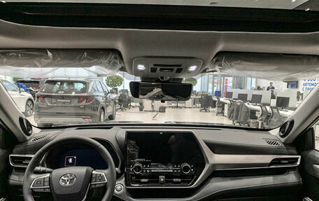 Toyota Highlander, 2025 год, 6 195 000 рублей, 18 фотография