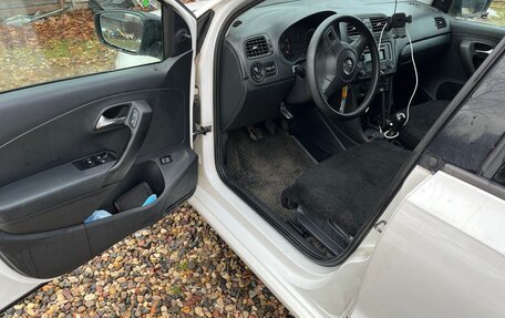 Volkswagen Polo VI (EU Market), 2013 год, 680 000 рублей, 18 фотография