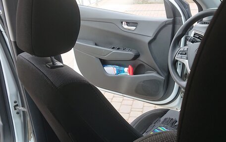 Hyundai Solaris II рестайлинг, 2020 год, 1 600 000 рублей, 9 фотография