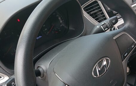 Hyundai Solaris II рестайлинг, 2020 год, 1 600 000 рублей, 6 фотография