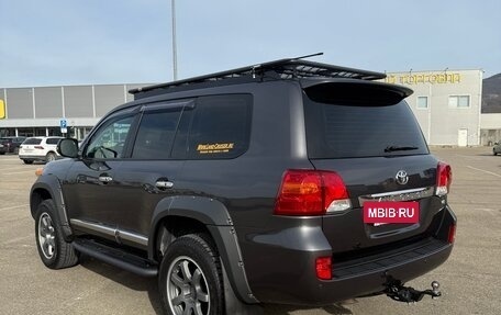 Toyota Land Cruiser 200, 2014 год, 7 000 000 рублей, 4 фотография