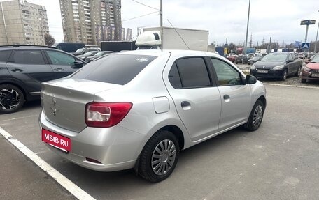 Renault Logan II, 2015 год, 570 000 рублей, 5 фотография