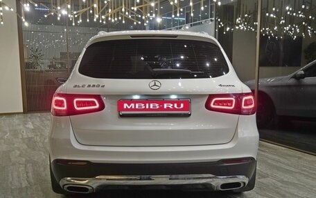 Mercedes-Benz GLC, 2020 год, 3 250 000 рублей, 4 фотография