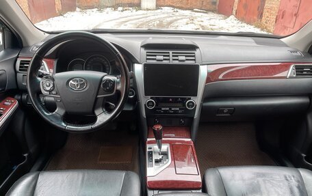 Toyota Camry, 2014 год, 1 980 000 рублей, 5 фотография