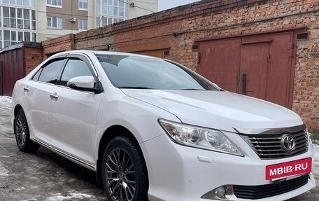 Toyota Camry, 2014 год, 1 980 000 рублей, 2 фотография
