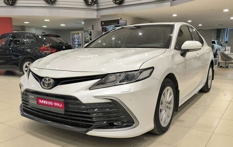 Toyota Camry, 2021 год, 3 050 000 рублей, 1 фотография