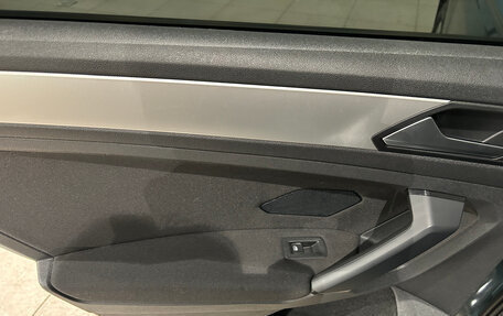 Volkswagen Tiguan II, 2020 год, 1 999 000 рублей, 12 фотография