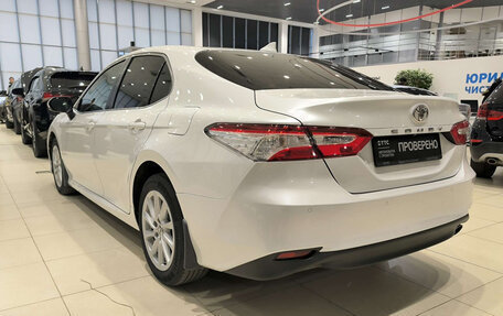 Toyota Camry, 2021 год, 3 050 000 рублей, 7 фотография