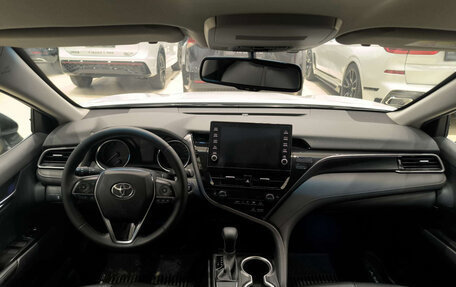 Toyota Camry, 2021 год, 3 050 000 рублей, 14 фотография