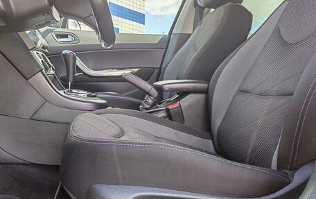 Peugeot 408 I рестайлинг, 2016 год, 940 000 рублей, 8 фотография