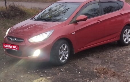 Hyundai Solaris II рестайлинг, 2011 год, 669 000 рублей, 2 фотография