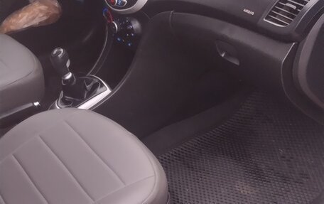 Hyundai Solaris II рестайлинг, 2011 год, 669 000 рублей, 11 фотография