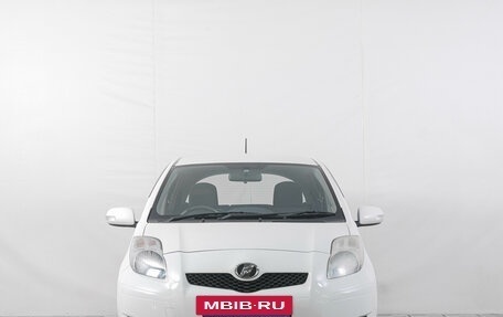 Toyota Vitz, 2010 год, 629 000 рублей, 2 фотография