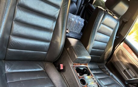 Volkswagen Touareg III, 2005 год, 580 000 рублей, 13 фотография