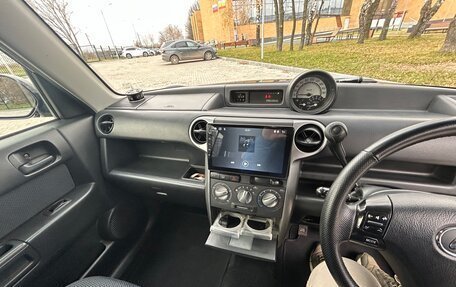 Toyota bB I рестайлинг, 2005 год, 550 000 рублей, 15 фотография