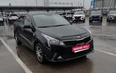 KIA Rio IV, 2021 год, 1 790 000 рублей, 6 фотография
