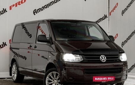 Volkswagen Caravelle T5, 2013 год, 2 030 000 рублей, 3 фотография