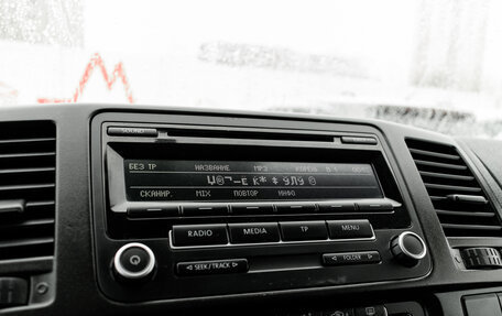 Volkswagen Caravelle T5, 2013 год, 2 030 000 рублей, 16 фотография