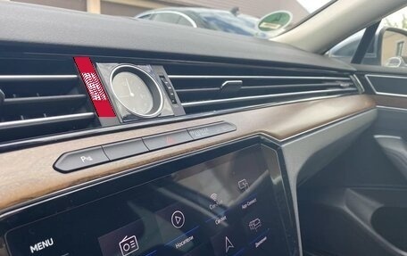 Volkswagen Passat B8 рестайлинг, 2018 год, 2 590 000 рублей, 13 фотография