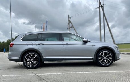 Volkswagen Passat B8 рестайлинг, 2018 год, 2 590 000 рублей, 18 фотография