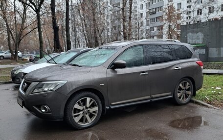 Nissan Pathfinder, 2015 год, 1 350 000 рублей, 6 фотография