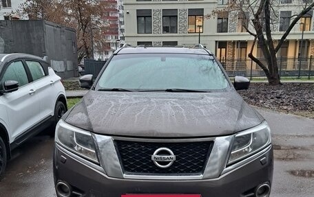 Nissan Pathfinder, 2015 год, 1 350 000 рублей, 5 фотография