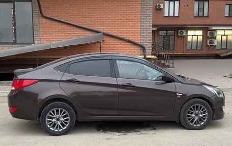 Hyundai Solaris II рестайлинг, 2016 год, 740 000 рублей, 3 фотография