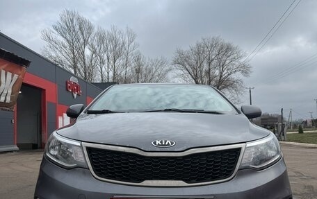 KIA Rio III рестайлинг, 2015 год, 999 000 рублей, 1 фотография