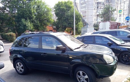 Hyundai Tucson III, 2004 год, 450 000 рублей, 2 фотография