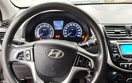 Hyundai Solaris II рестайлинг, 2013 год, 850 000 рублей, 12 фотография