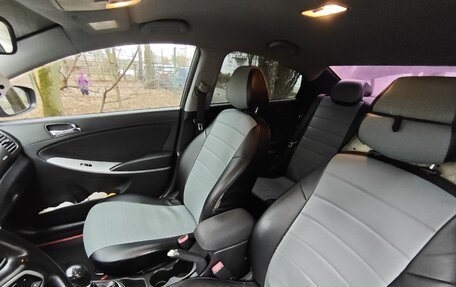 Hyundai Solaris II рестайлинг, 2013 год, 850 000 рублей, 9 фотография