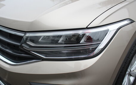 Volkswagen Tiguan II, 2021 год, 2 650 000 рублей, 9 фотография