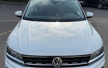 Volkswagen Tiguan II, 2019 год, 3 250 000 рублей, 1 фотография