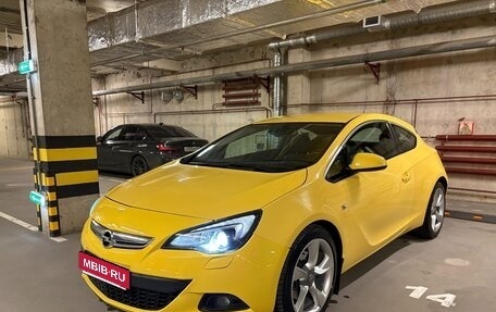 Opel Astra J, 2013 год, 900 000 рублей, 1 фотография