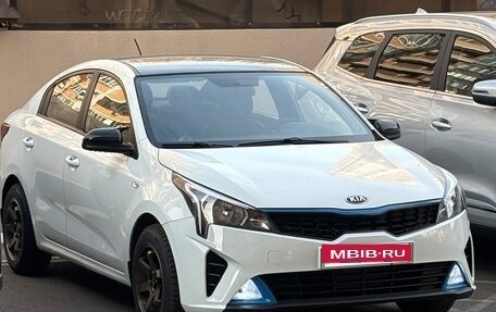 KIA Rio IV, 2018 год, 1 050 000 рублей, 1 фотография