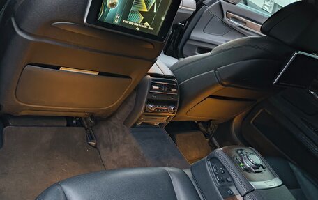 BMW 7 серия, 2014 год, 2 200 000 рублей, 33 фотография