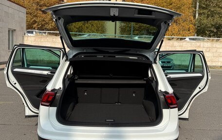 Volkswagen Tiguan II, 2019 год, 3 250 000 рублей, 2 фотография