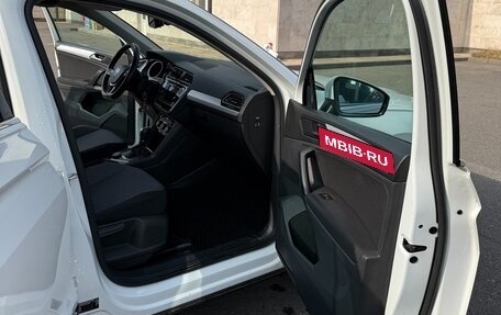 Volkswagen Tiguan II, 2019 год, 3 250 000 рублей, 4 фотография