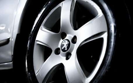 Peugeot 3008 I рестайлинг, 2016 год, 999 000 рублей, 12 фотография