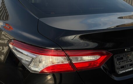 Toyota Camry, 2018 год, 2 395 000 рублей, 7 фотография